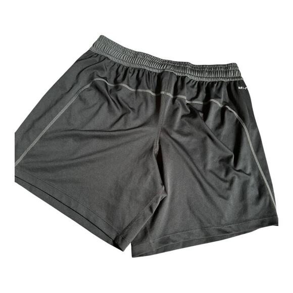 Nike Mens Medium active gym shorts dri-fit black basketball shorts gray swoosh​ - Picture 4 of 8